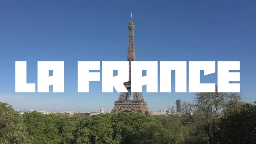 Texte La France avec la Tour Eiffel en arrière-plan